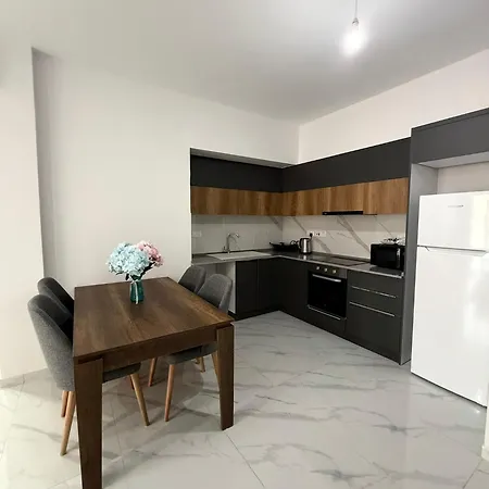 Riverside Life Apartment *