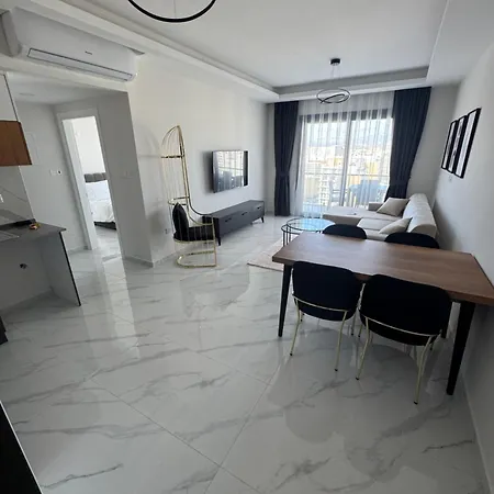 Apartment Long - Riverside Luxury *