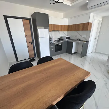 Apartment Long - Riverside Luxury *