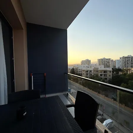 Riverside Life דירה *