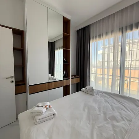 Riverside & Long Appartement