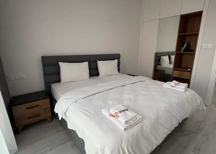 Apartment Riverside & Long *